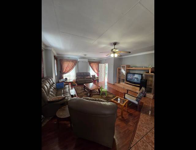 4 BEDROOM HOUSE TO LET IN ARCON PARK